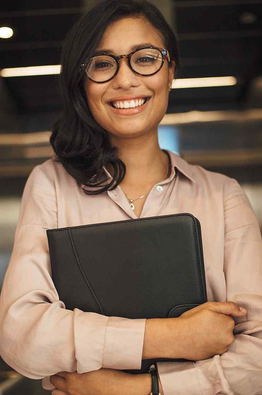 https://accofinsolutions.com/wp-content/uploads/2020/09/fluid_hero_06-850x1280.jpg